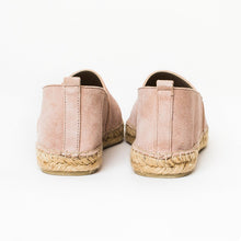 Ladda upp bild till gallerivisning, Rosa handgjorda mocka espadriller från from astrid with
